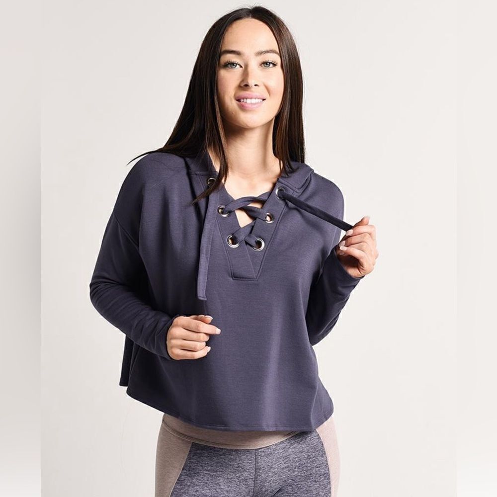 Beyond yoga over tied cropped pullover hoodie amethyst purple